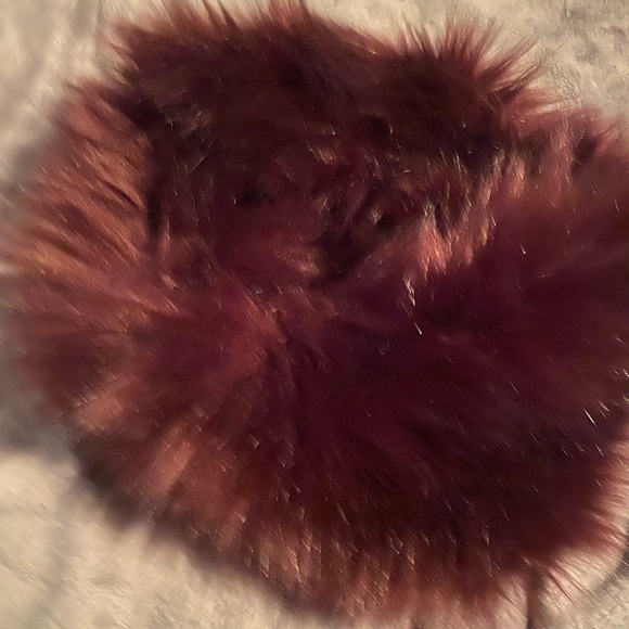 Baby, it’s cold outside 2 pc☃️wrap ➕infinity Scarf neck or hat deep wine ❄️❄️ - Picture 3 of 13